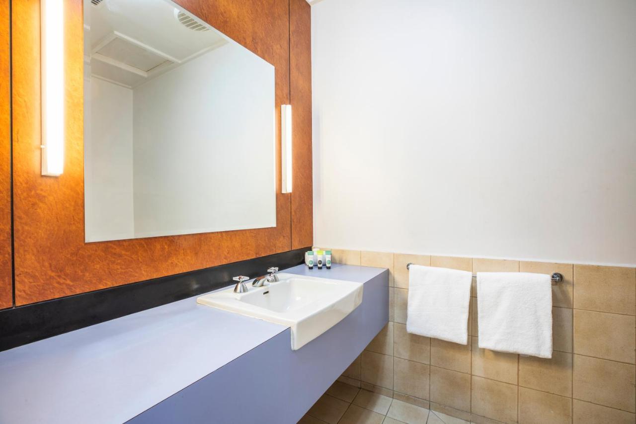 Burvale Hotel Nunawading Luaran gambar