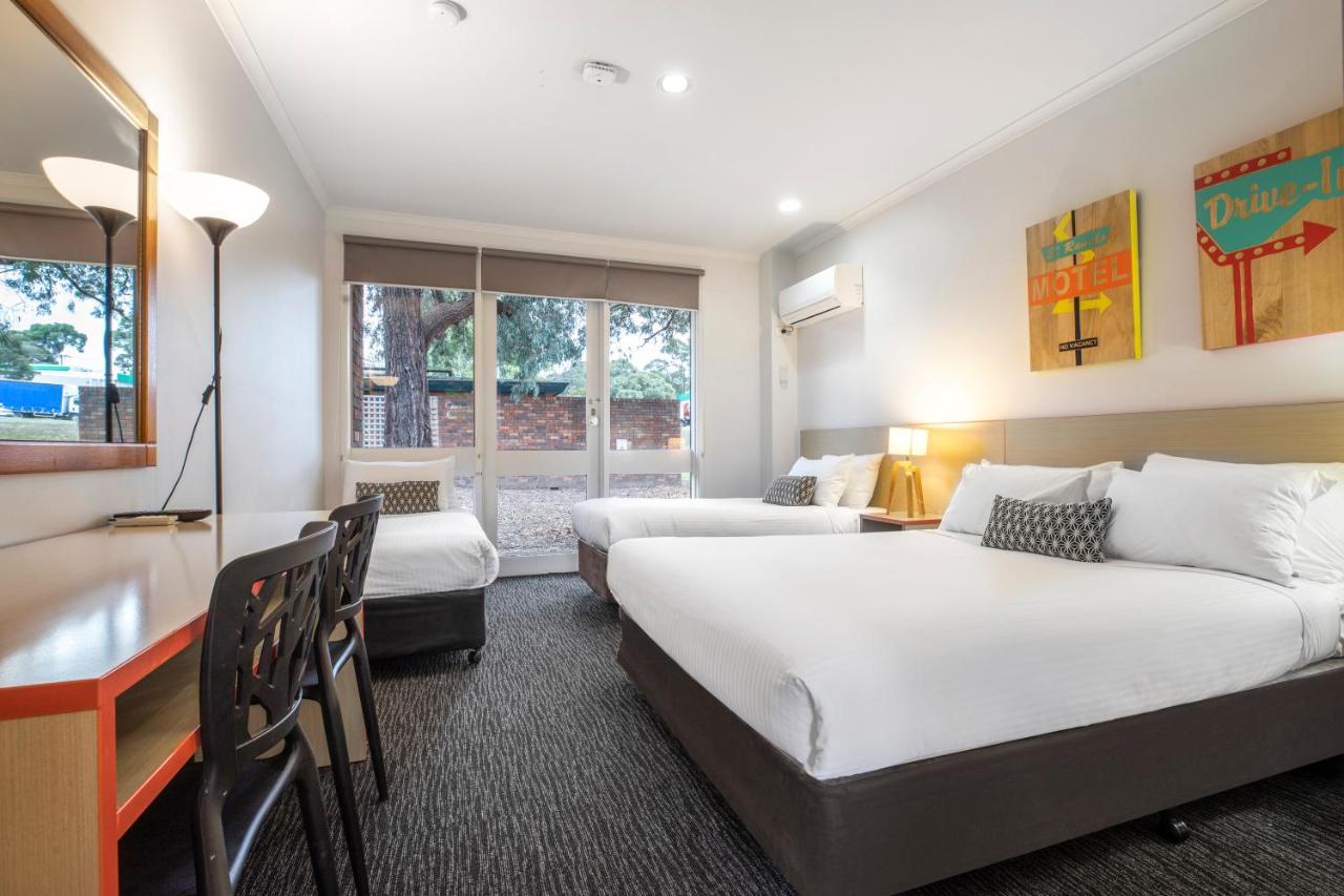 Burvale Hotel Nunawading Luaran gambar