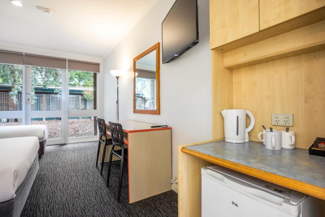 Burvale Hotel Nunawading Luaran gambar