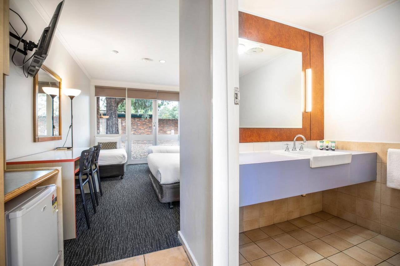 Burvale Hotel Nunawading Luaran gambar