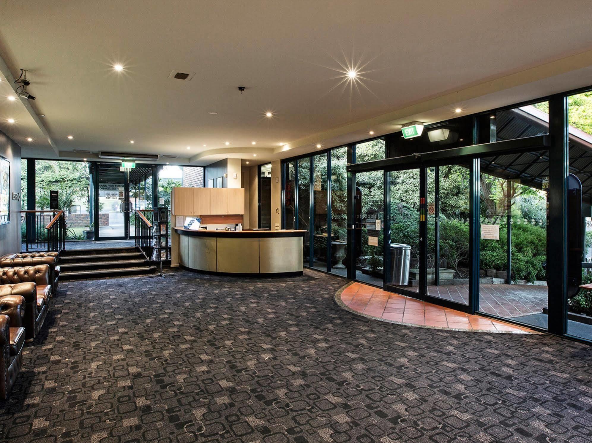 Burvale Hotel Nunawading Luaran gambar